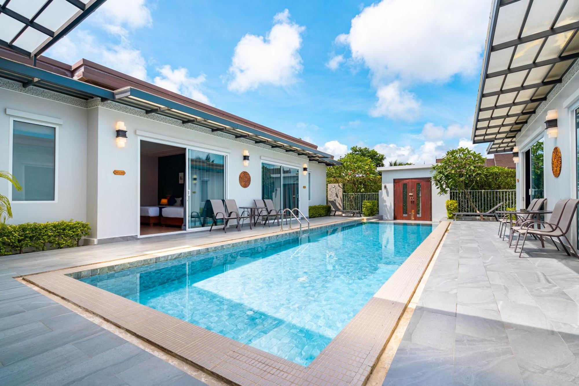 Phuket La Siesta Pool Villas & Pool Access Rooms Nai Harn المظهر الخارجي الصورة